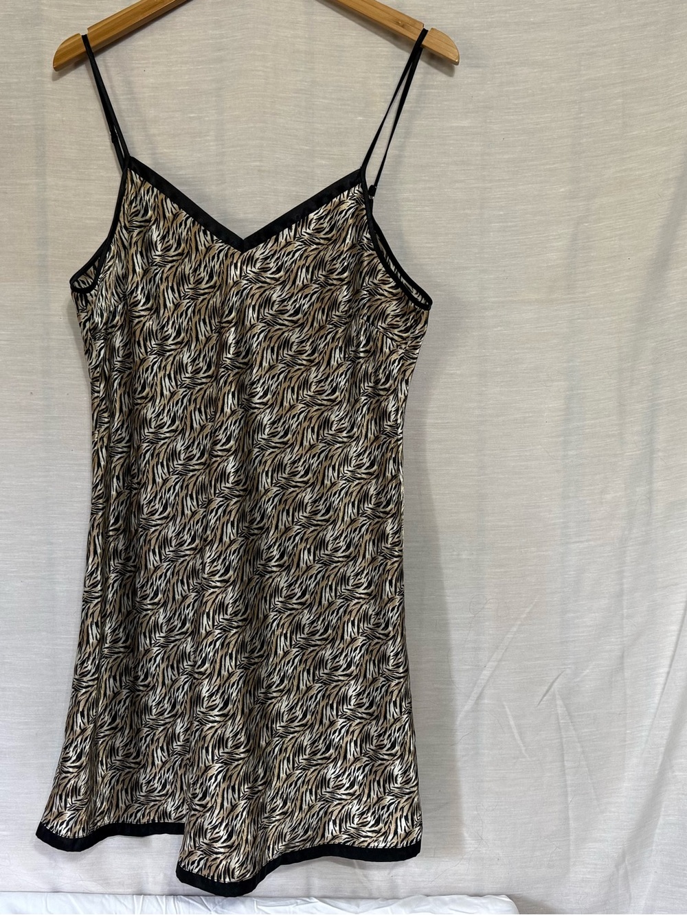 Vintage Intimate Essentials Animal Print Satin Trim Chemise L